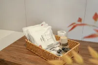 南極聽海軒民宿(珊瑚礁管理局店) 鄰近燈樓角的酒店