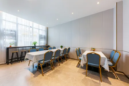 Sanmingxiang Mira Junzhuan Hotel (Liedong Street Branch) Отели рядом с достопримечательностью «Sanming Medical Science and Technology Vocational College»