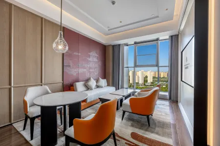 Licheng Huasheng International Hotel (Taiyuan Red Lantern Sports Stadium Branch) Отели рядом с достопримечательностью «Tang Shuyu Temple»