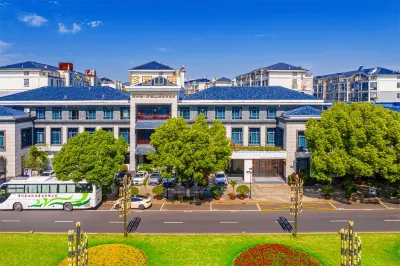 ZHEN YUAN SHANJU RESORT HOTEL Hotels in Yixing Downtown Area