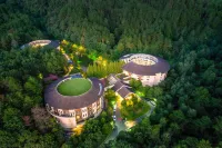 Longyan Guanzhimigu Baixiang Resort Hotel