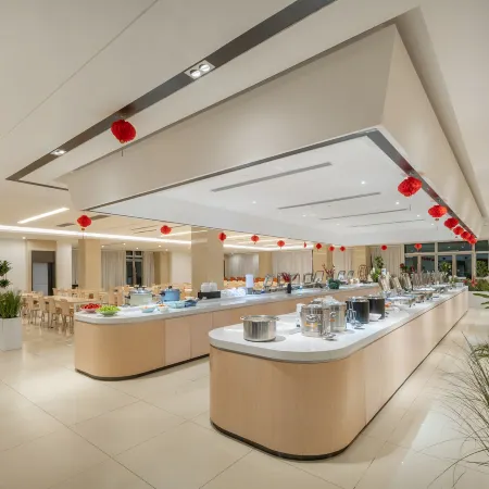Chuanhang Jinxiongmao Grand Hotel (Qingshan Airport)
