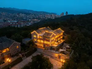 Floral Hotel·Luxury Yunben Hotel (Weihai Huancuilou Shop)