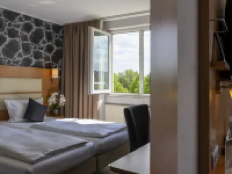 PLAZA INN Stuttgart Airport Messe Hotels in Filderstadt