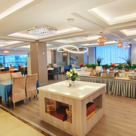 Vienna Hotel (Xiaoyi Wanda Plaza Municipal Government Branch)