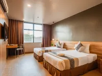 ماديسون 101 هوتل آند تاورز Hotels near سان خوان