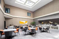 GreenTree Eastern Hotel (Quzhou Airport & High-speed Railway Station Branch) - พร้อมอาหารเช้า