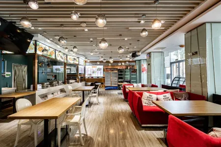 Blue Inn (Yantai Railway Station) Отели рядом с достопримечательностью «Ludong University (East Area)»