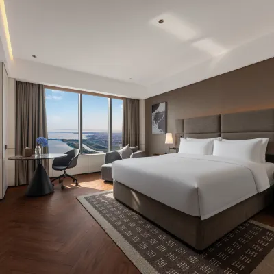 Qingdao May Fourth Square MixC IntercityHotel 잔샨 사원 주변 호텔