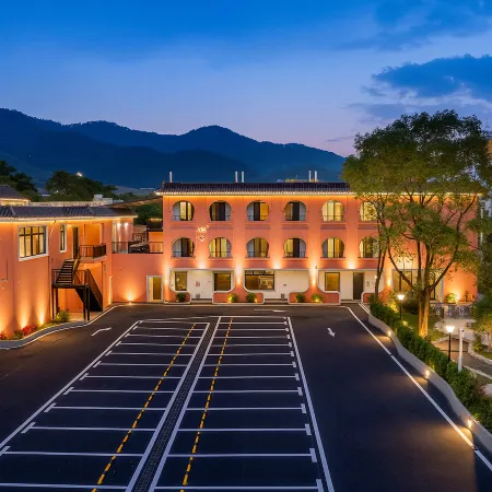 Yunfu Xinxing Sanye Hot Spring Hotel