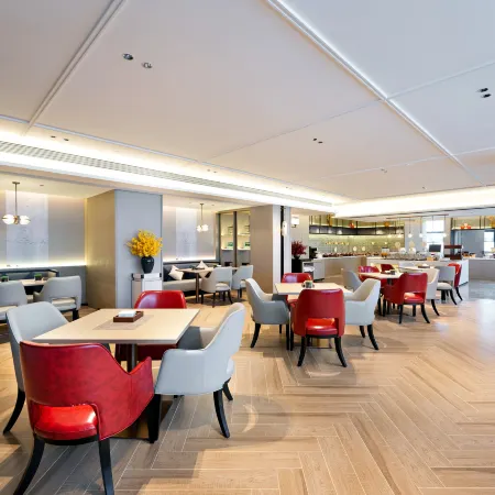ECHENG Yicheng Hotel (Chongzuo South Station Aegean Shopping Center)