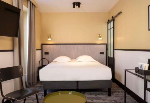 호텔 드 라크뒤크 객실 내부