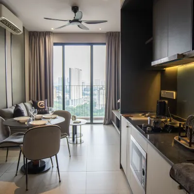 Millerz Square Luxury Home by Guestonic Hotel berhampiran Jalan Klang Lama