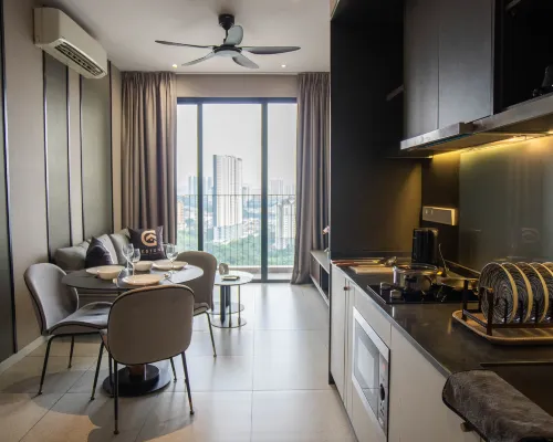 Millerz Square Luxury Home by Guestonic Hotels near Gasing Hill