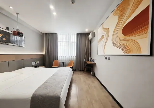 Yuyue Hotel (Zhoukou Wuyi Culture Square)