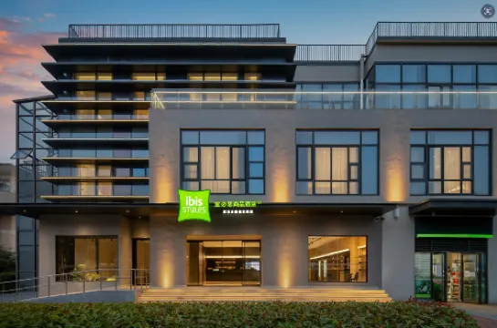 Ibis Styles Shanghai Pudong Airport Hotel