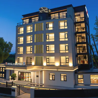 Meihao R Royalss Hotel （Qingdao Zhanqiao Railway Station Branch） Hoteles cerca de Zhongyuan Tourist Wharf (Unicom)