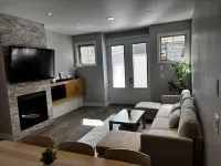 Nature Home Near Downtown and 17th Avenue