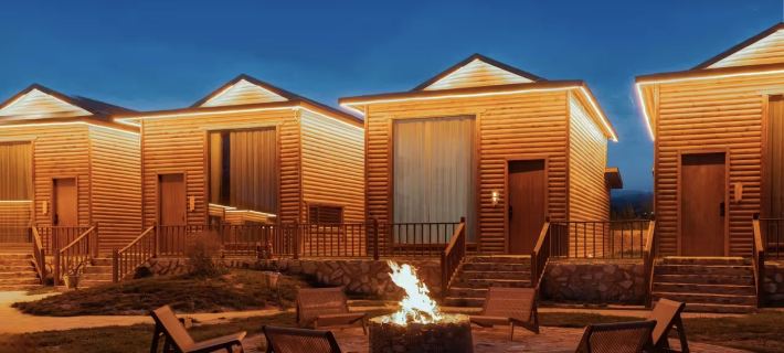Swallow Return Homestay Hotels in Tekes