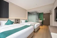 Huaxiang Siji Manyang Private Hot‑Spring Hotel (Kunming, Guandu Ancient Town & Yunnan Prov. Museum) - 온천