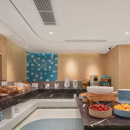 Home Inn (Dongchuan Branch, Chiyang Street, Sanyuan County, Xianyang City)
