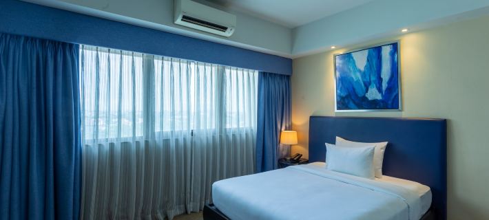 Santorini Hotel Hotel di Rizal