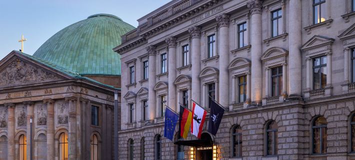 Hotel de Rome Berlin Hotele w: Berlin