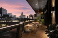 Dorsett Melbourne - bar