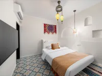 Bajianli Homestay (Yining Airport Liuxing Street) فنادق في إي نينغ