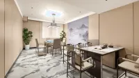 Yuanxi Movie Hotel (Nanning Zoo Guangxi University) - ที่มีฟิตเนส