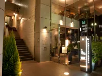 Yaesu Terminal Hotel Отели рядом с достопримечательностью «Нинобаси»