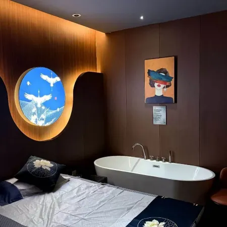 Yunshang Qingju Hotel (Xi'an Bell Tower City Wall Yongningmen Subway Station Branch)