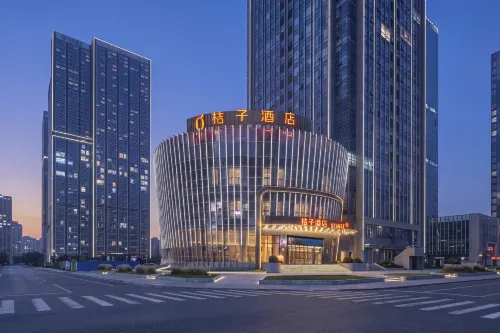 Orange Hotel (Qingdao Golden Lion Plaza Branch, Shilaoren Seawater Bathing Beach) - Balcony