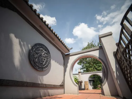 Haidai Friends Homestay (Qingzhou Ancient City Scenic Area) - parking