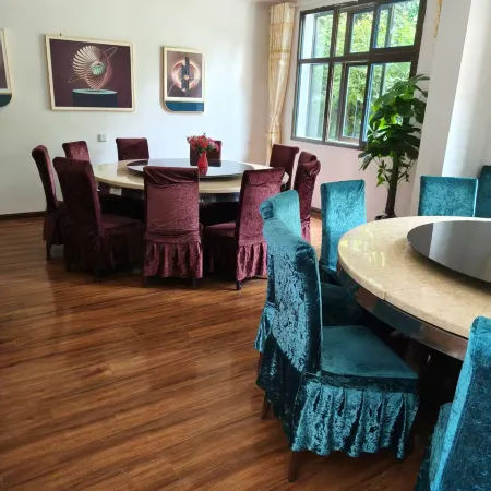 Hualin Hotel