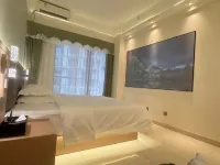 Zhi Mei Luxury Cinema & Hotel (Qingxiu Wanda Green Square Branch) - วิวภูเขา