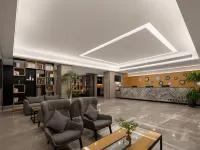 Free Living Hotel - 3-Star