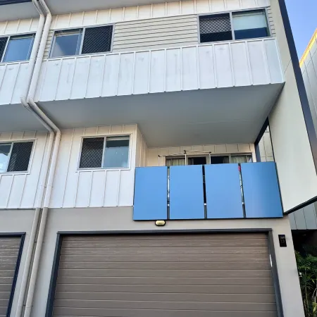 Market Square Modern Haven - Near QEII and Griffith Uni