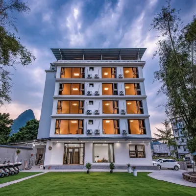Xiangzhu Ziyuan Homestay (Yangshuo Li River Front View Balcony Branch) Hotel in zona Fulizhen