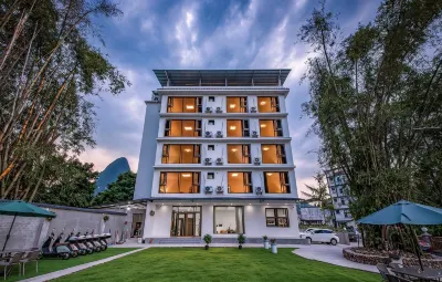 Xiangzhu Ziyuan Homestay (Yangshuo Li River Front View Balcony Branch) Hotels in Welfare Ancient Town Scenic Spot