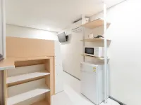 Yellow Cloud Box B Hotels near محطة مابو
