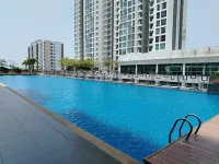 Bayvue 2BR Serviced Apartment - balcony