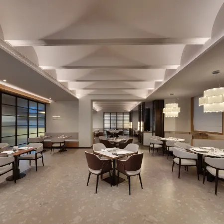 Jiahong Hotel (Zunyi Medical College Aerospace Building)