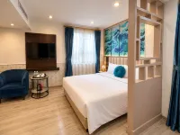 Aviary Hanoi Hotel & Travel - parking