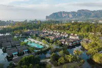 Venice Krabi Villa Resort - parking