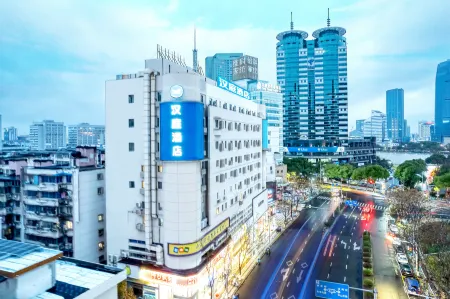 HanTing Hotel (Ningbo Tianyi Square Guogou Center)