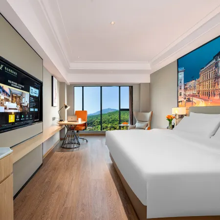 Vienna International Hotel (Guiping Xishan Scenic Area Beijiangwan Branch)
