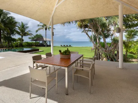 Villa Malee Sai Отели рядом с достопримечательностью «Мост Сарасин»