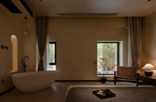 Qingsen Courtyard Hotel (Changsha Wuyi Square IFS International Financial Center)