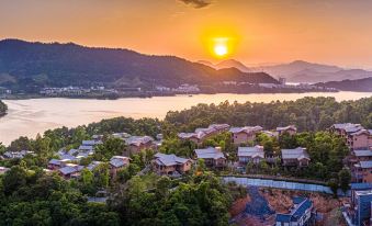 Huangshan Taiping Lake Arcadia Sunshine Hotel
